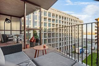 -- Verkoop mogelijk onder 2% registratierechten! --Prachtig afgewerkt, instapklaar appartement in de Jos Smolderenstraat, gelegen op het Nieuw Zuid...
