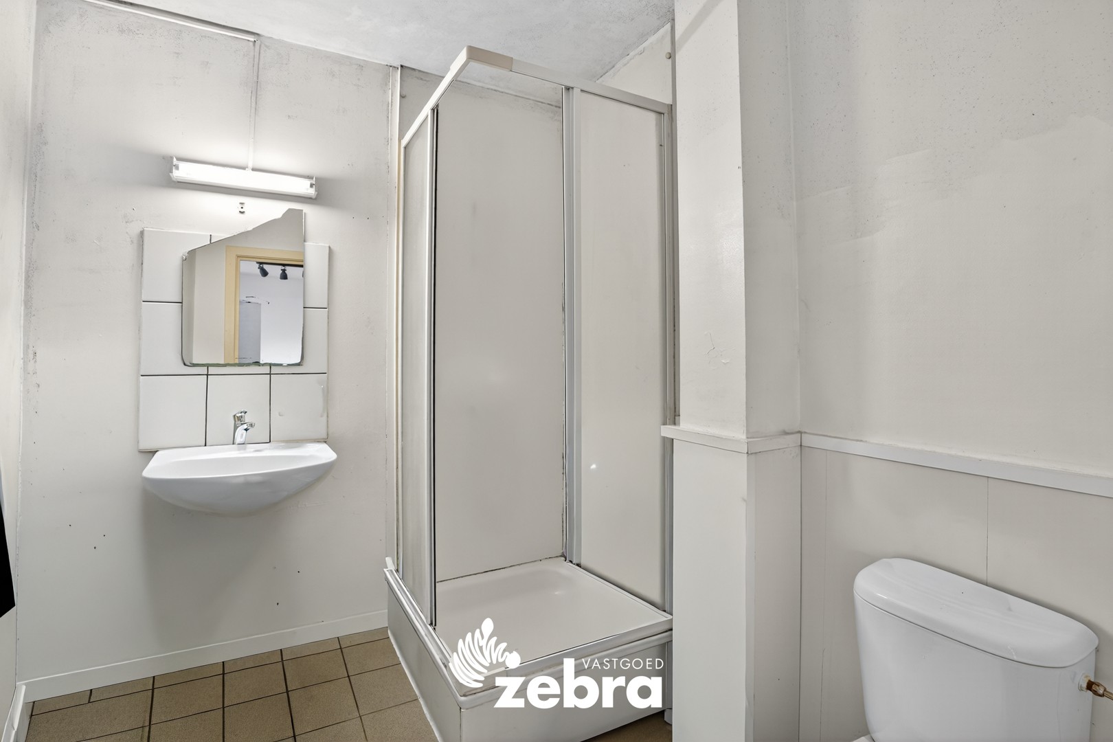 Opbrengsteigendom met 3 woonunits in centrum Kortrijk! - foto 2