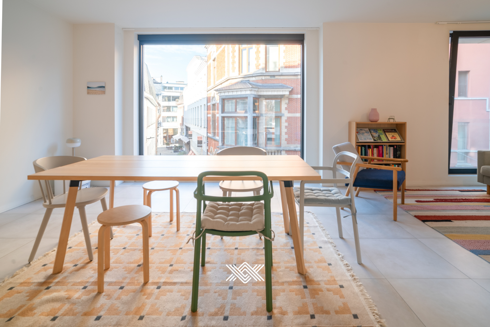 Ruim appartement met 2 slaapkamers en terras nabij Sint-Baafsplein - photo 4
