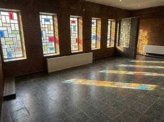 Handelsgelijkvloers (café) op commerciële ligging – 2020Dit handelsgelijkvloers is gelegen in de Zandvlietstraat in Antwerpen, een stedelijke locatie...