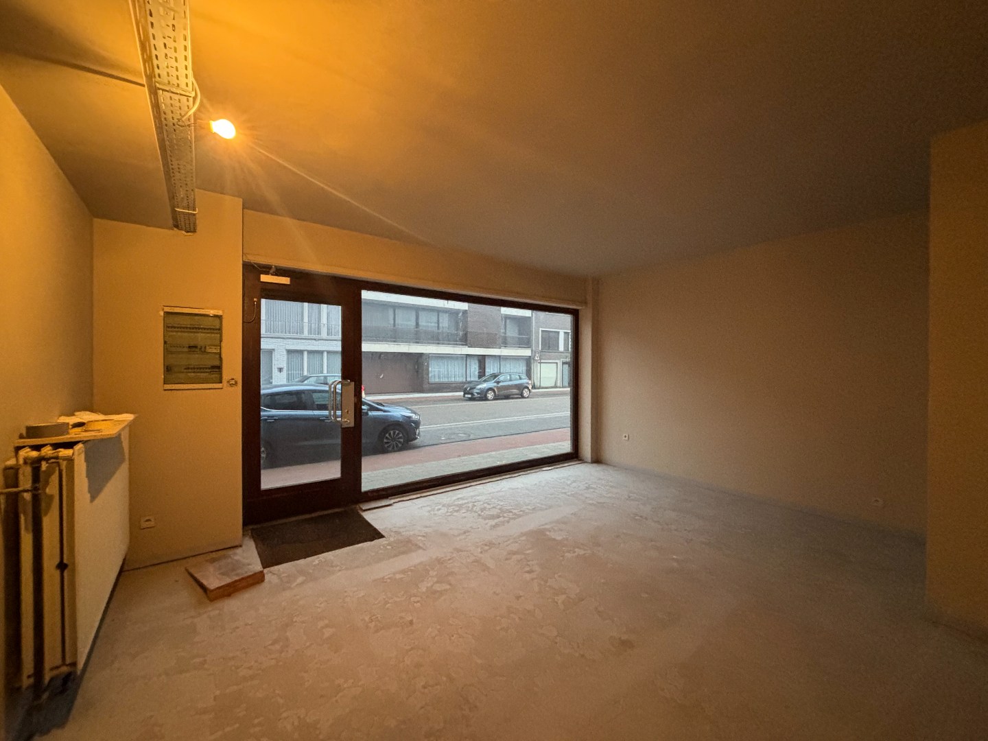 Handelspand te huur in Mol (200 m2) met een goede ligging - foto 2