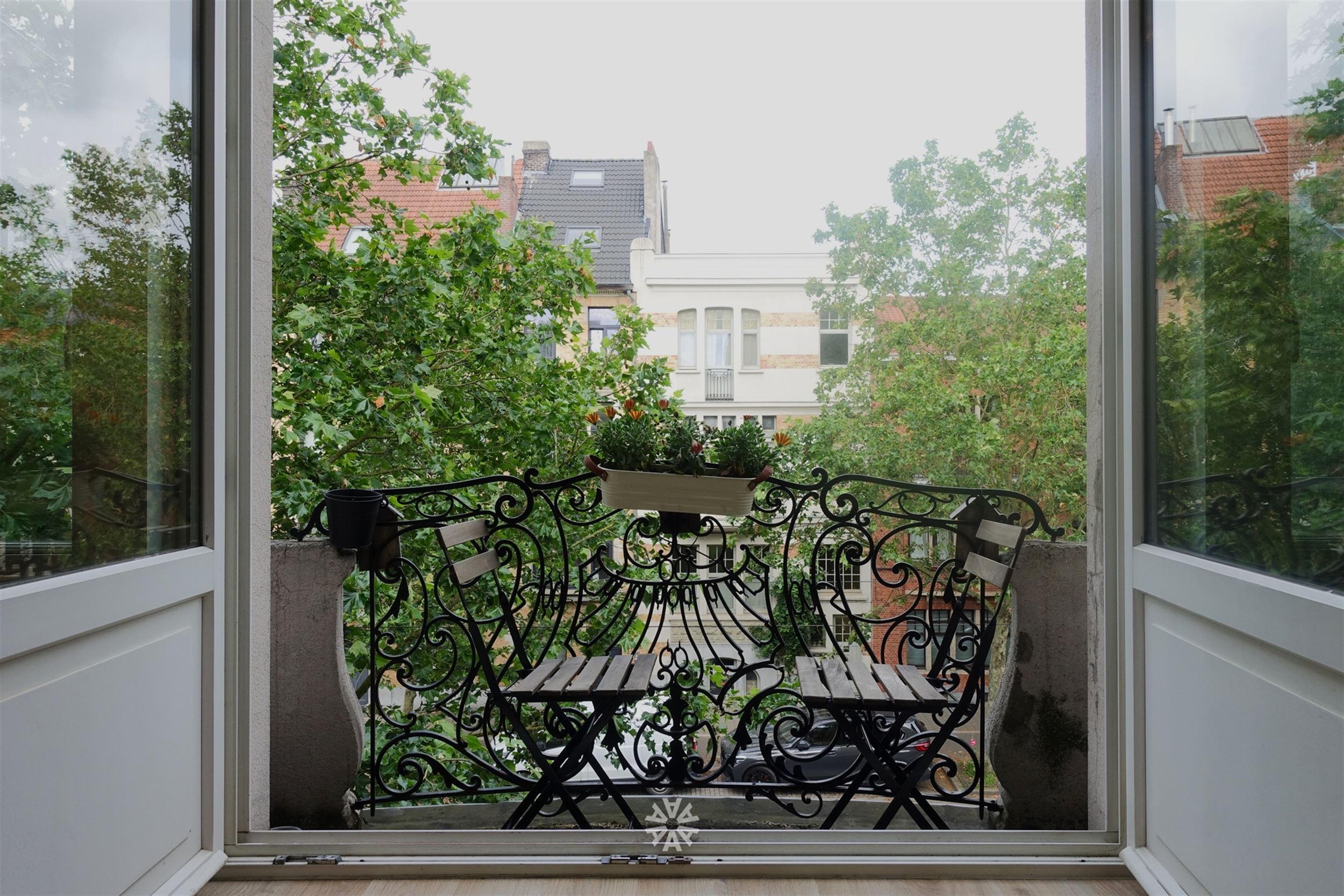 Authentiek appartement op centrale locatie te huur in Gent - foto 5