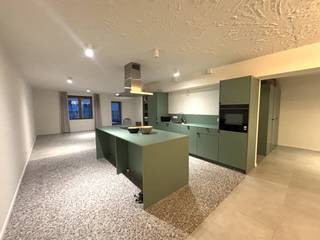 Welkom in dit stijlvolle en ruime appartement van maar liefst 135 m², gelegen op een toplocatie in het bruisende centrum van Hasselt, vlak aan...