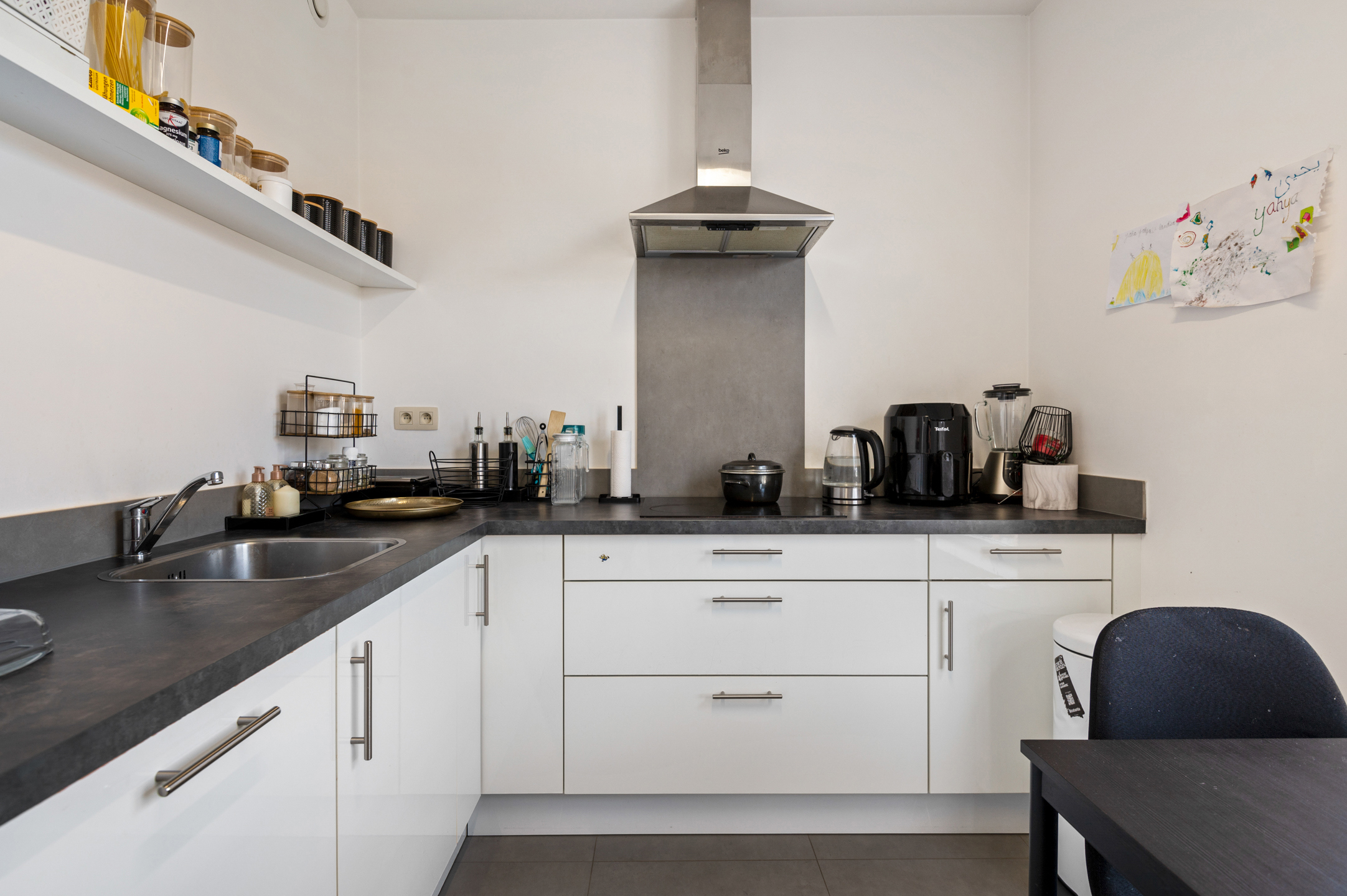 Goed onderhouden dakappartement met 2 slaapkamers en garagebox - foto 5