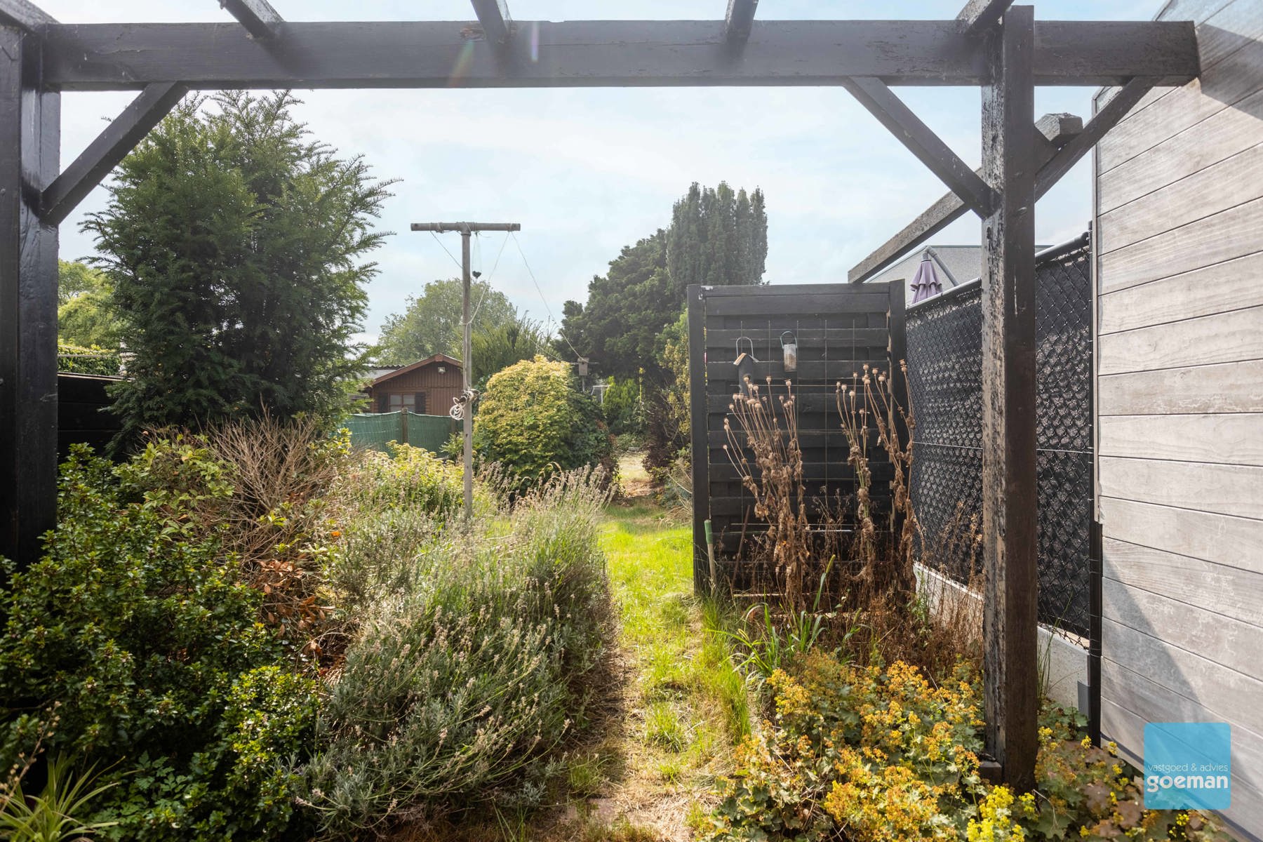 Te renoveren gesloten bebouwing te Lokeren - foto 4