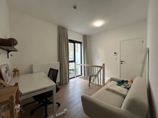 - ENKEL STUDENTEN - ONLY STUDENTS -De Sint-Quintensberg bevindt zich tussen de Naamsestraat en de Schapenstraat. Het kleine straatje is gelegen...