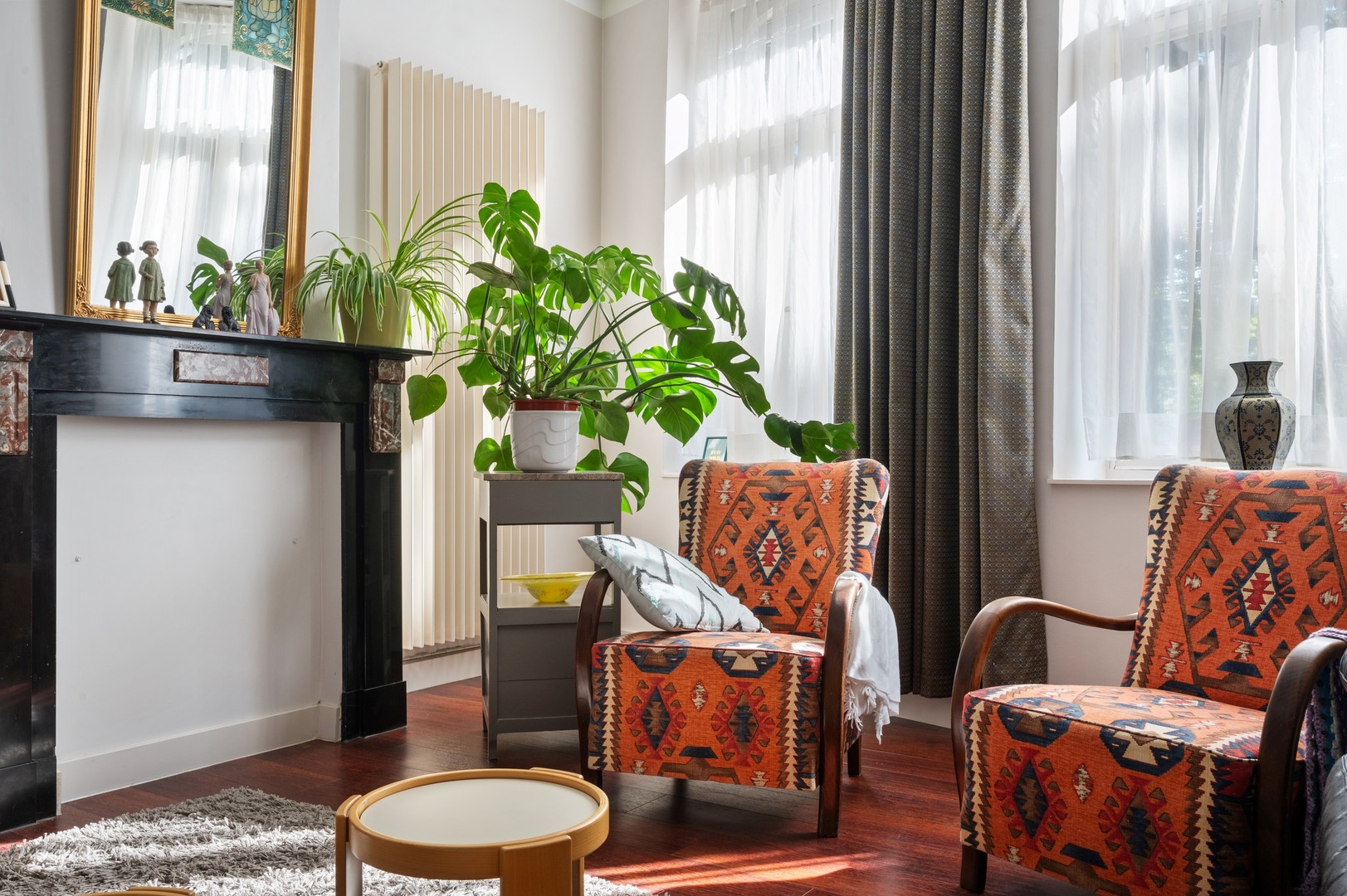 Centraal gelegen energiezuinige gezinswoning met 3 kamers op unieke ligging in het hart van Ieper - foto 3