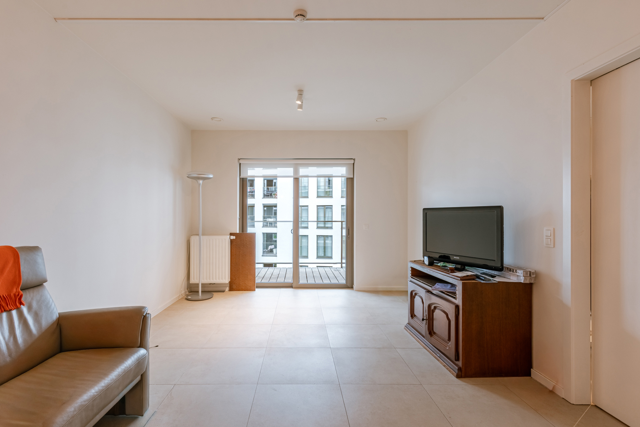 Verhuurde assistentieflat in modern project 'Dunant Gardens' - foto 1