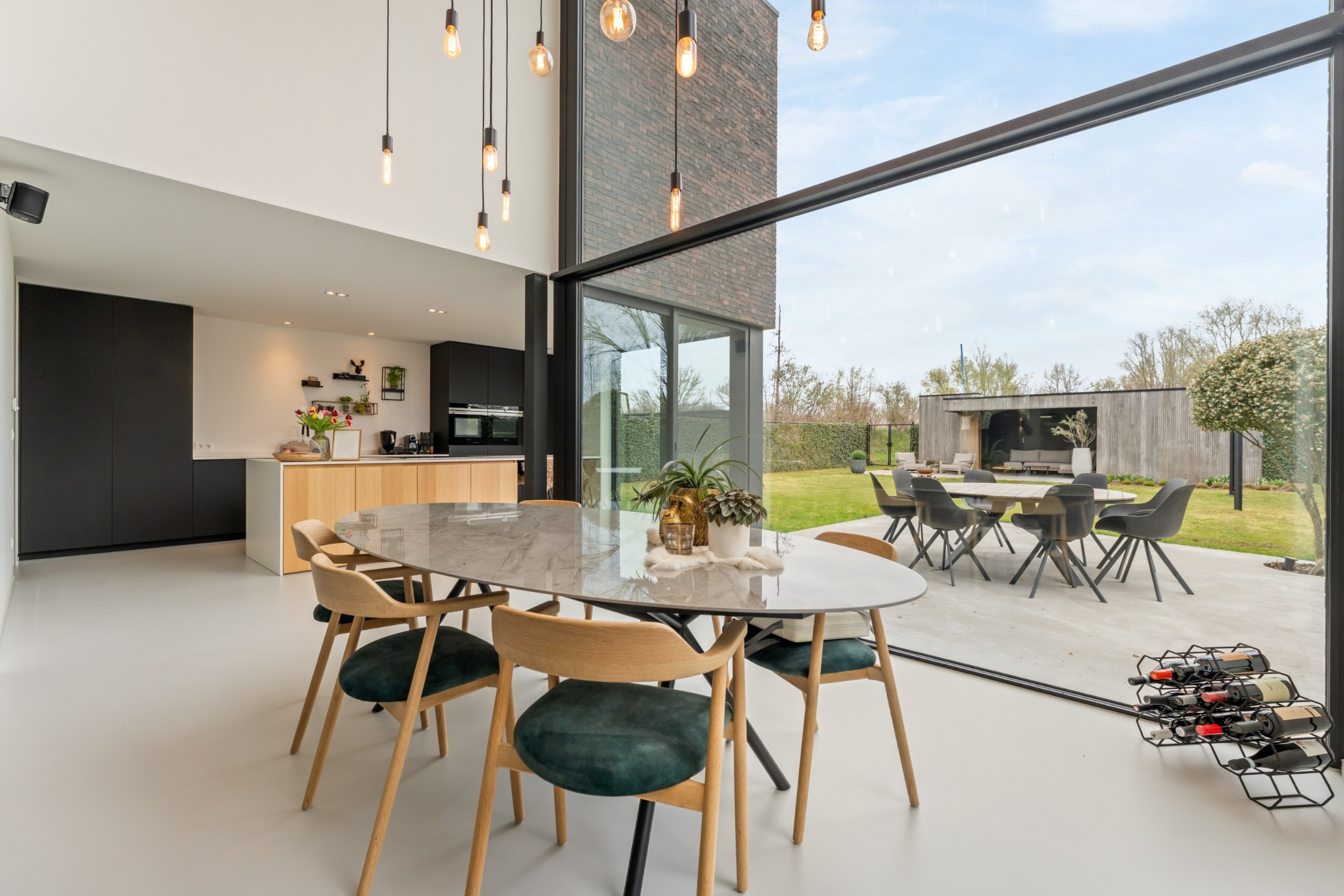 Hoogwaardig afgewerkte moderne villa te Brecht/Sint Lenaarts! - foto 5