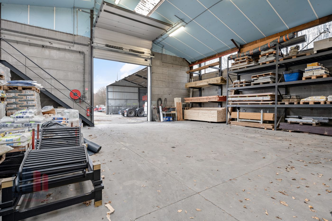 Bedrijfsgebouw van 2.537 m² op een industriegrond van 5.641 m² - foto 4