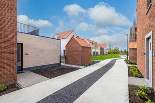 Huurprijs: 1.395 EUR per maand+ 100 EUR per maand gemeenschappelijke kosten+ 50 EUR per maand voor de ondergrondse autostaanplaatsKosten...