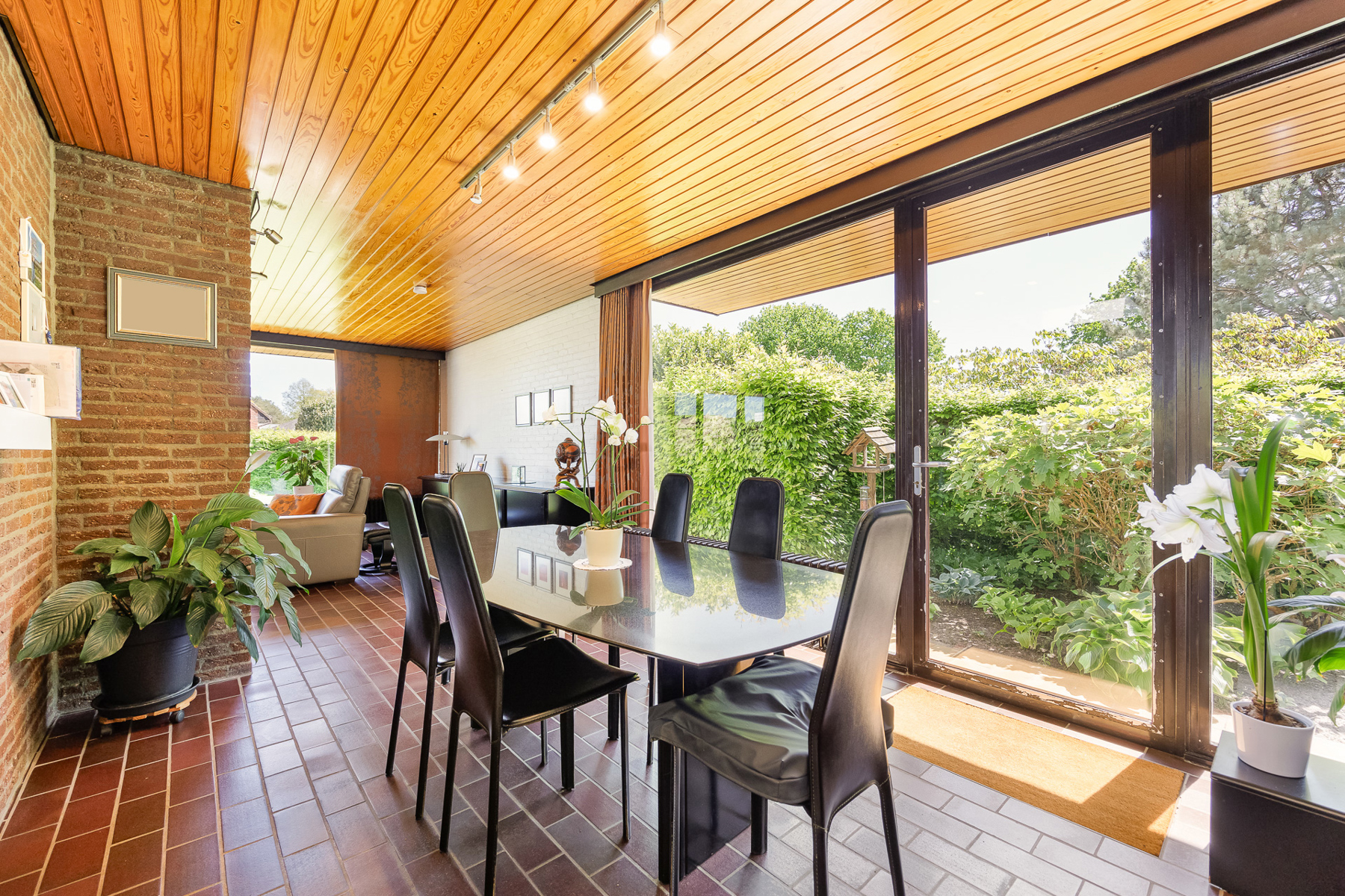Laagbouwwoning met 3 slaapkamers op een perceel van 708m². - foto 4