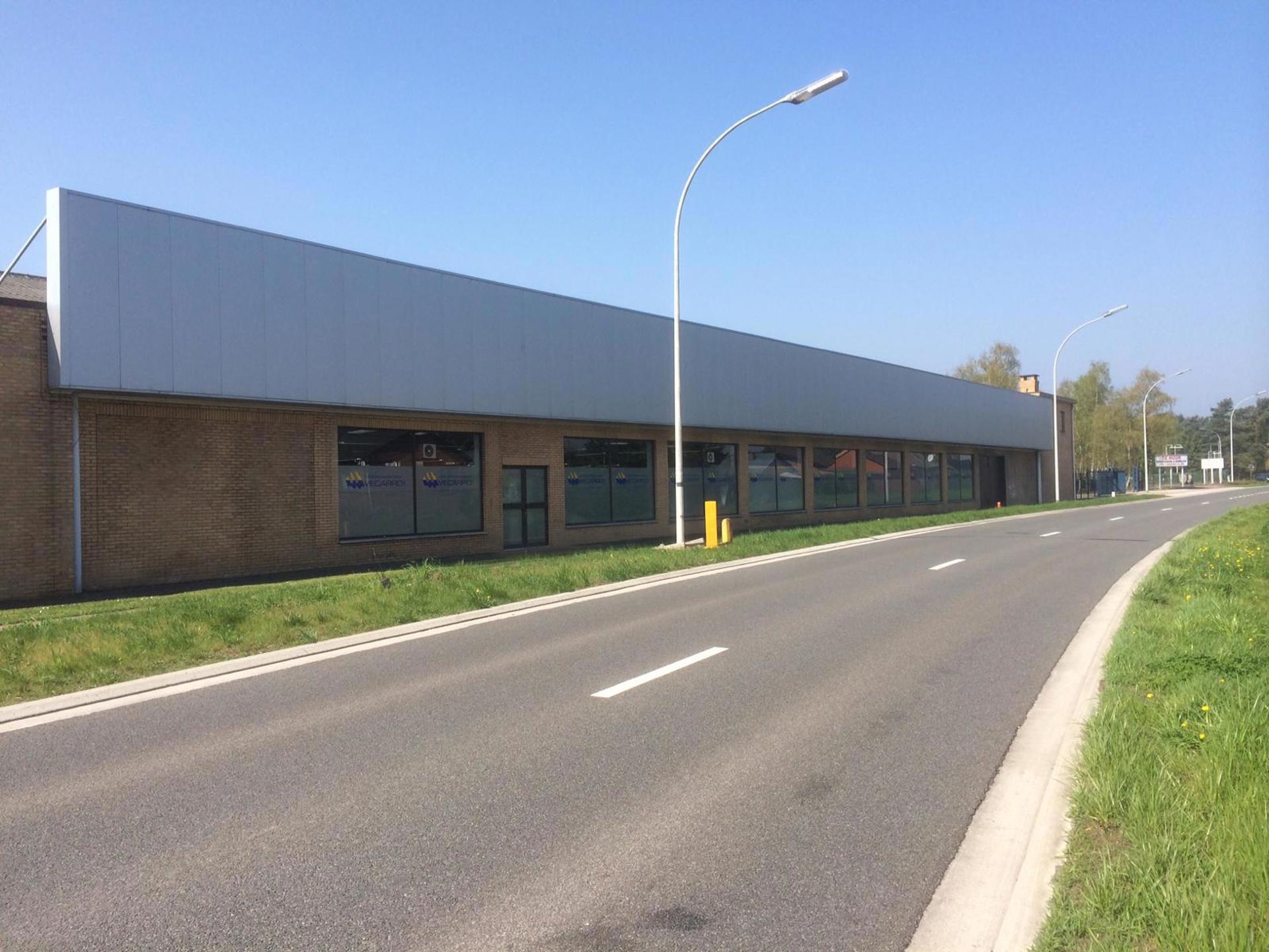 Commercial for rent in Genk - photo 4