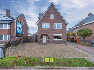 VRIJSTAANDE WONING MET 3 SLAAPKAMERS OP EEN PERCEEL VAN 5A80CA TE BREETROEVEN- Gelegen dichtbij het centrum van Opitter & Bree. Alle belangrijke...