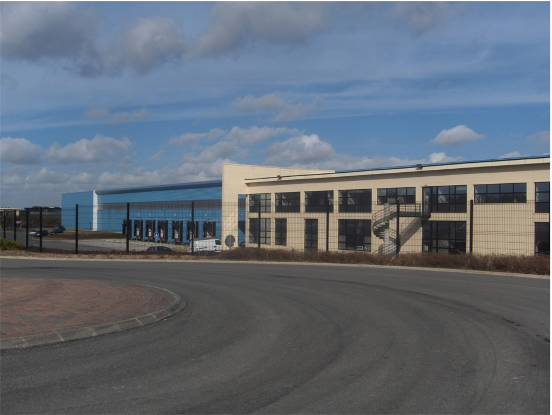 Commercial for rent in Ottignies-Louvain-la-Neuve - photo 4