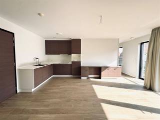 Op zoek naar een assistentiewoning met zonnig terras en leuke wandelroutes in het gezellige Rupelmonde? Lees dan zeker verder! De flat is...