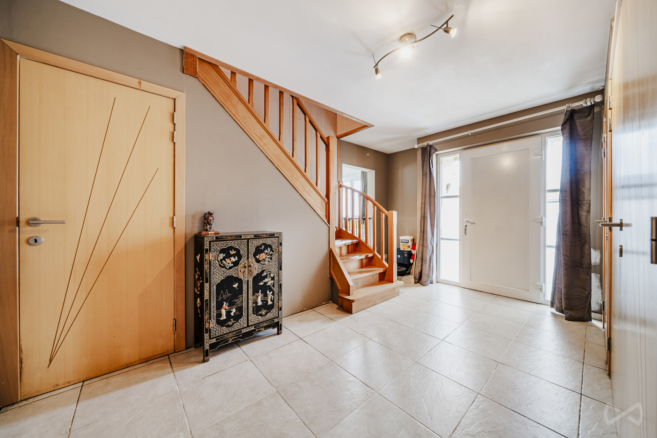 Hoeilaart: moderne gezinswoning nabij station met grote garage  - foto 3