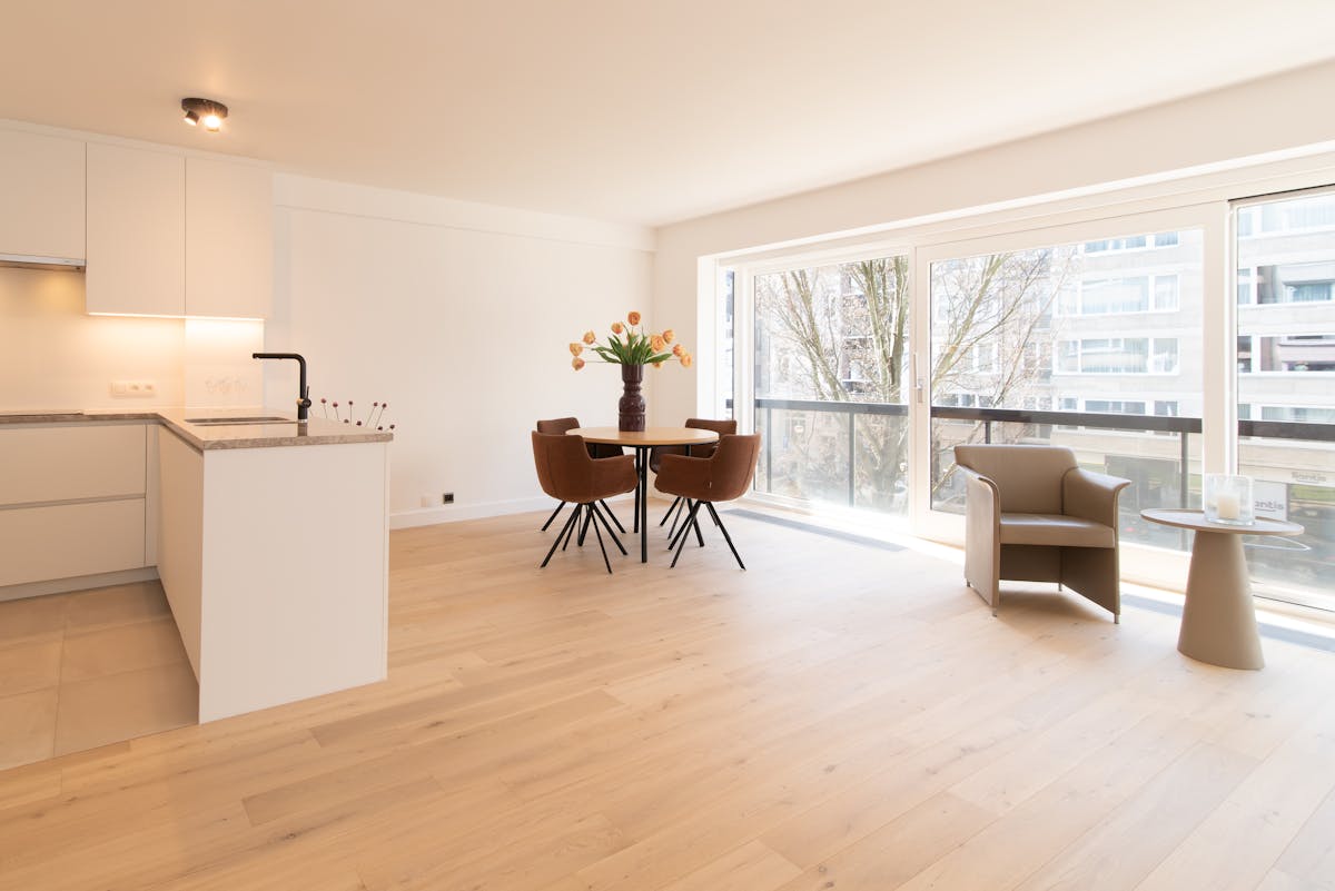 Prachtig gerenoveerd 2-slaapkamerappartement te Oostende - foto 4