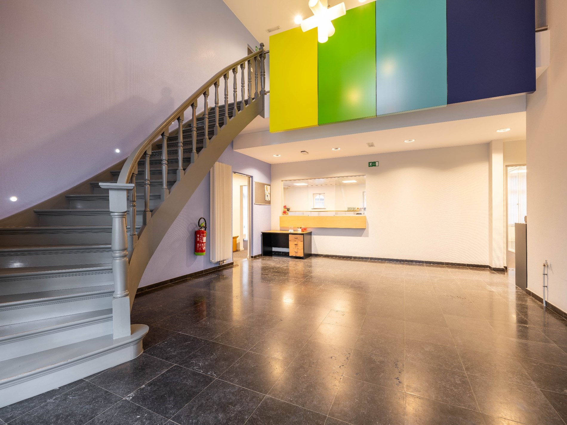 Centraal gelegen kantoorgebouw ca. 600m² op unieke locatie! - foto 4