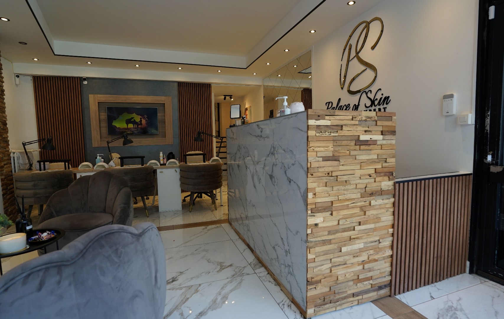 Commercial à louer à Anvers - photo 2