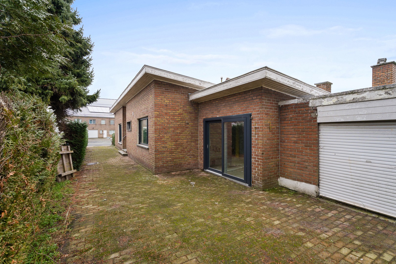 Vrijstaande woning met karakter volledig casco – ideaal voor klusliefhebbers! - foto 4