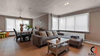 Recent gerenoveerde stadswoning (HOB) met tuintje op een perceel van 3A 73CA, in het centrum van Tessenderlo-Ham.De woning is ingedeeld als...