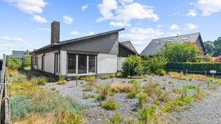 Welkom op de Korenbloemstraat 4 in Oudsbergen (Opglabbeek).Bent u opzoek naar een te renoveren casco woning op een rustige locatie?Dan is deze...