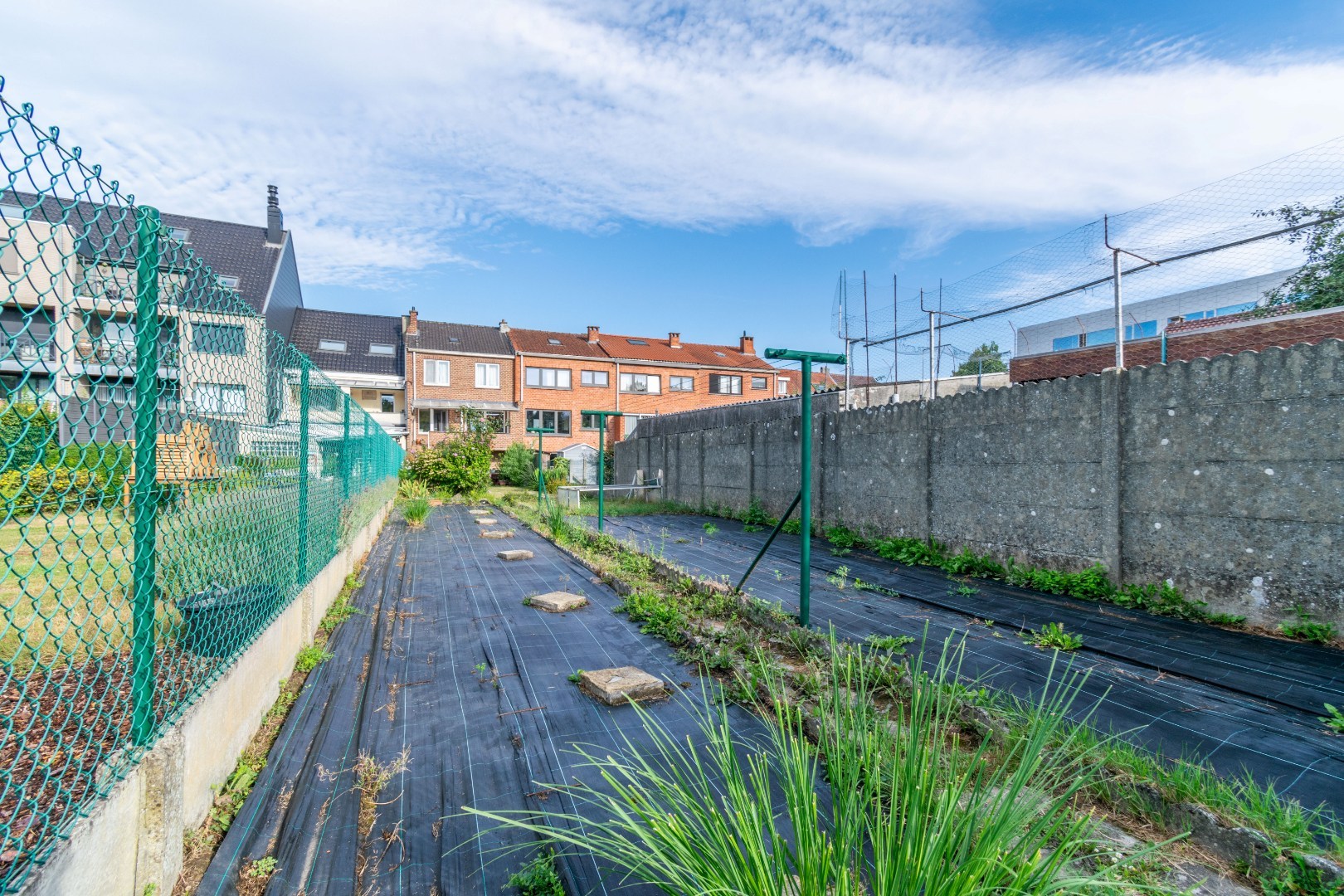 LICHTRIJKE WONING MET 3 SLAAPKAMERS, GARAGE & TUIN ! - foto 5