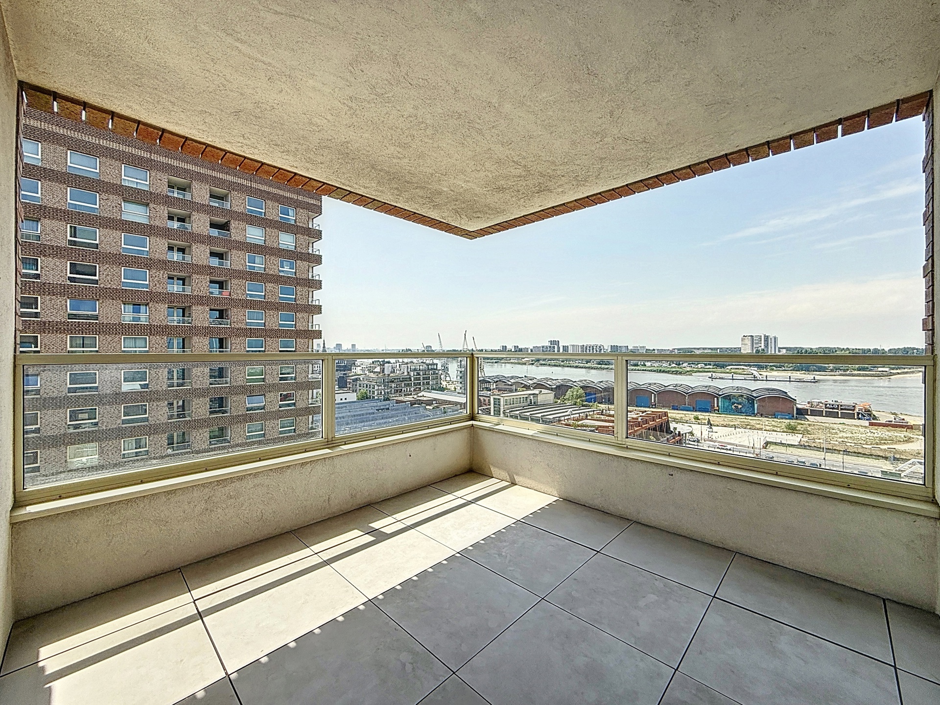 Modern 3-Kamer Appartement met Panoramisch Uitzicht - foto 3