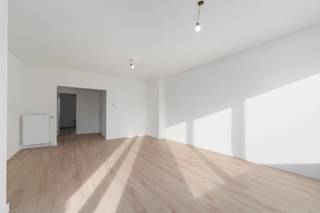 Te koop: volledig gerenoveerd appartement in het centrum van Zwijndrecht, op korte afstand van scholen, winkels en openbaar vervoer.Dit instapklare...