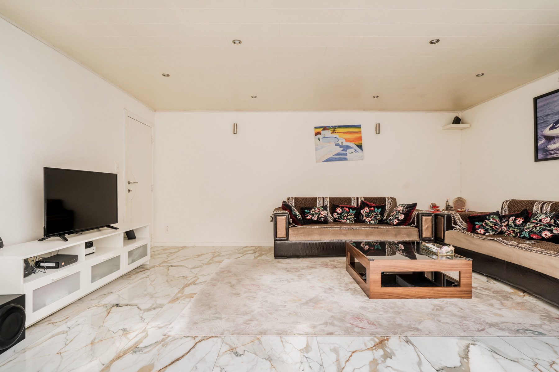 Instapklaar huis met 5 slaapkamers en zonnige tuin - foto 4