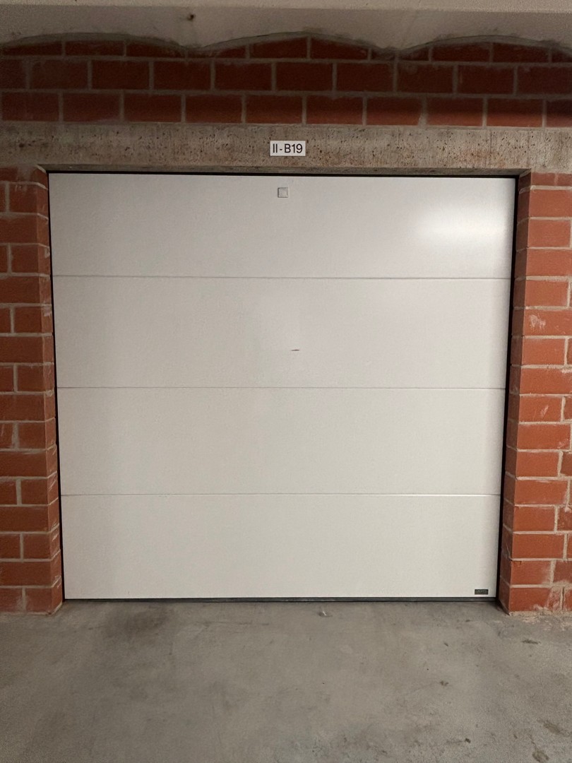 Garage for rent in Ostend - photo 2