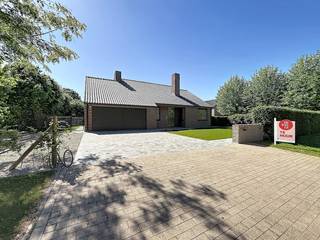 This completely renovated home combines space, comfort and an excellent location with easy access roads in the vicinity. The house was...