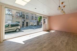 Commercial à vendre à Hal
