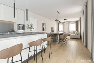 Deze nieuwbouwwoning zal volledig afgewerkt worden incl. oprit, afsluiting en terras.<br />Tijdens de duur van de afwerking heeft u nog inspraak in de keuze van de materialen.<br /><br />Deze energiezuinige woning is gelegen in een rustige buurt dichtbij het centrum van Dessel met een vlotte verbinding naar de E34 autosnelweg Antwerpen - Eindhoven.<br /><br />Omschrijving:<br /><br />Op het gelijkvloers bestaat de woning uit een inkomhal, een apart toilet, een grote open leefruimte met zithoek, eetkamer en open keuken. Verder is er een wasplaats, inkomhal aan de zijdeur en een koele berging.<br />Op de eerste verdieping vinden we 3 slaapkamers, de badkamer met bad en douche en een apart toilet. Er is ook een vaste trap naar de zolder waar een vierde slaapkamer aanwezig is.<br />De woning is gelegen op een rechthoekig perceel van 600 m².<br /><br />De carport zal aan de rechterzijde van de woning geplaatst worden.<br />Een gemetst tuinhuis/ poolhouse zal over de volledige breedte van het perceel gebouwd worden.<br /><br />Hoe sneller u beslist hoe meer inspraak u nog heeft in de afwerking van de woning.