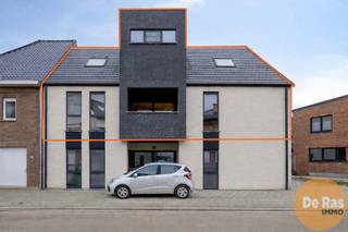 EERSTE KIJKDAG ZON. 08/02/2026 VAN 10U - 14U (op afspraak!! 053/60.65.60)OORDEGEM – Modern en recent duplexappartement met 2 slaapkamers en balkon.In...