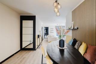 Alweer VERKOCHT op 1e BEZOEKDAG. Contacteer JARI WANTE 0470 211 482 voor een gratis schatting en vrijblijvend gesprek.Deze gezellige woning werd...