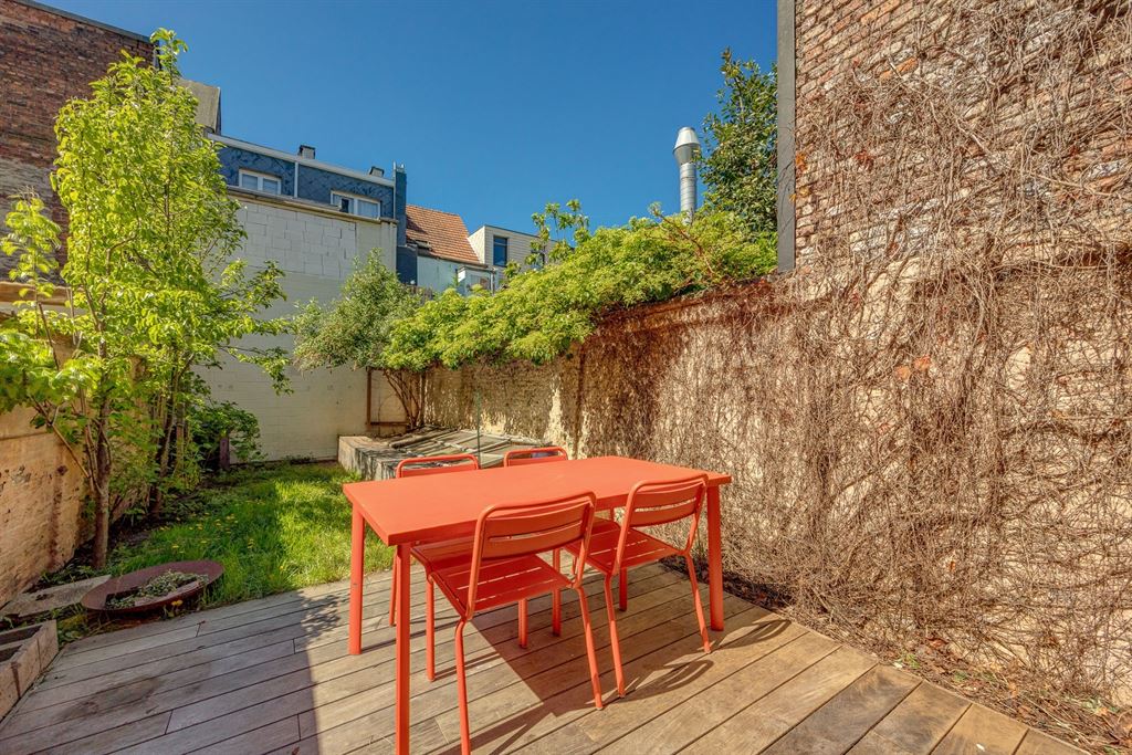Piekfijn gerenoveerd huis met zonnige stadstuin vlakbij Park Spoor Noord  - foto 5