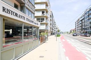 INVESTERINGSVOORSTEL-HORECAOPPORTUNITEIT in Oostduinkerke-BadHorecazaak te koop – < 50 meter van de zeedijkUnieke horecazaak op absolute...