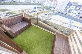 Résidence HILDERWIN II : appartement avec terrasse ensoleillée et vue latérale sur la mer.Situé au 4ᵉ étage d’une résidence située sur la...