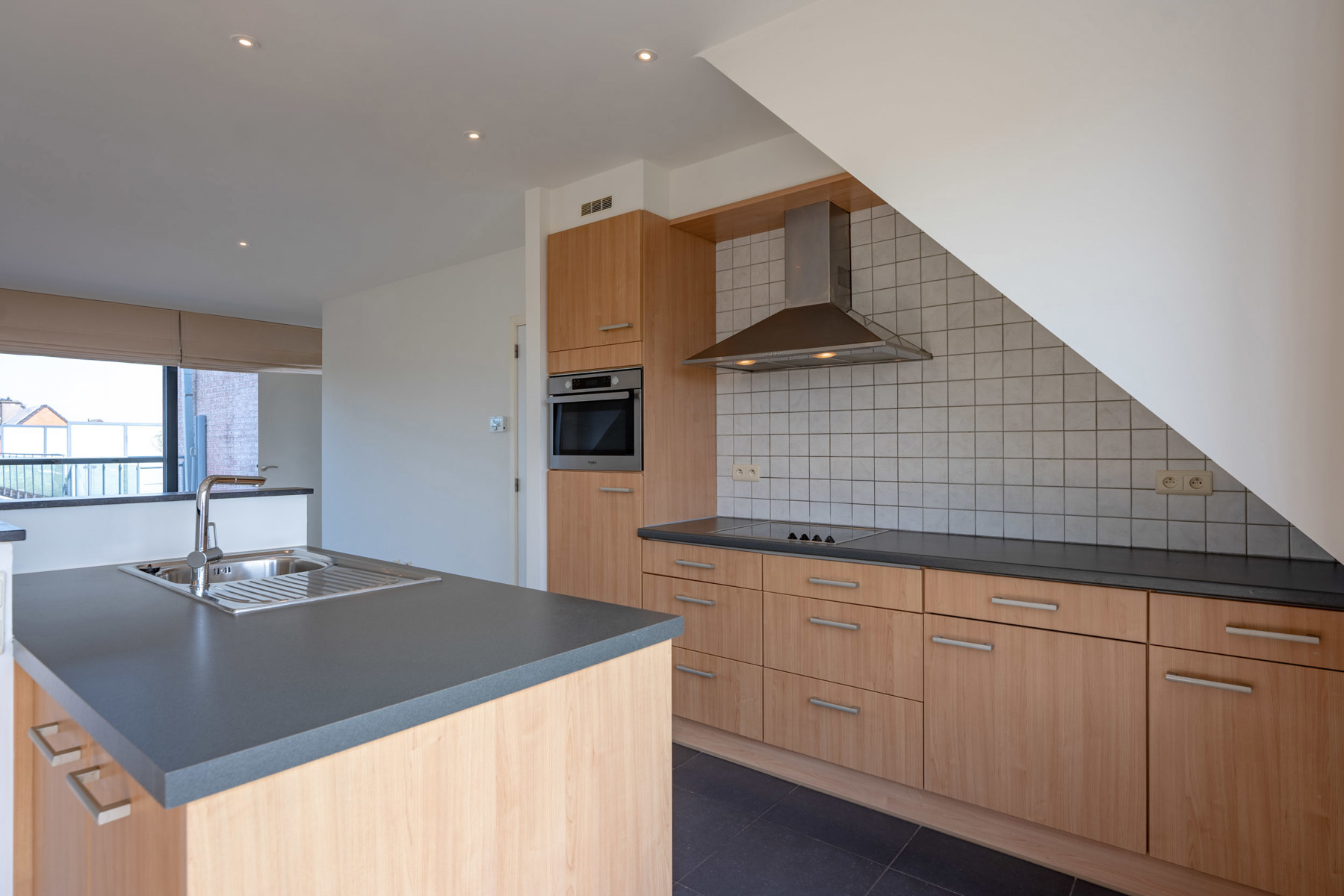 Instapklaar appartement, groot terras, staanplaats en lift! - foto 5