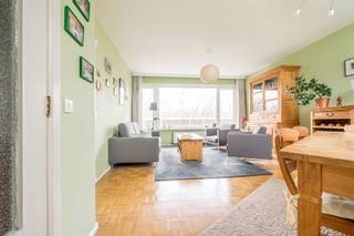 Instapklaar appartement met 2 slaapkamers, kelder en eventueel meubels. We vinden dit mooi appartement op het einde van de August Vermeylenlaan,...