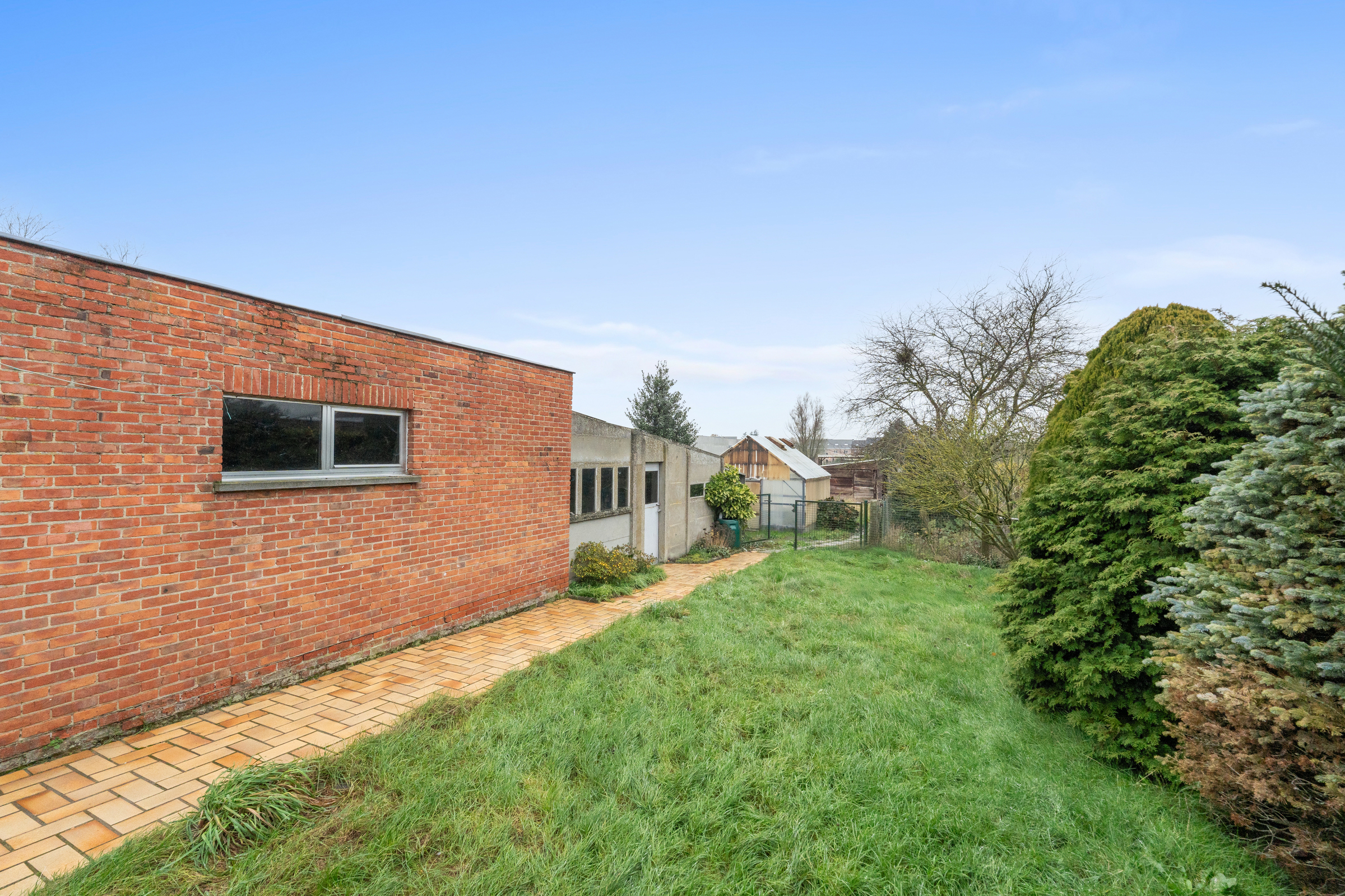 Halfopen woning met grote tuin in Dendermonde - foto 4