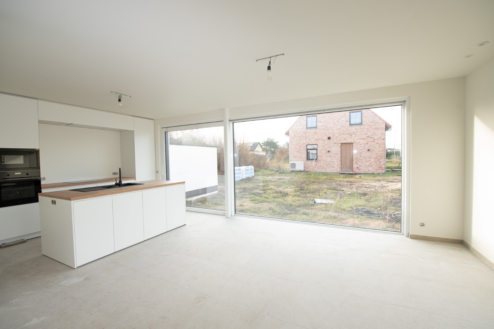 Moderne HOB nieuwbouwwoning met 3 slaapkamers te huur - foto 4