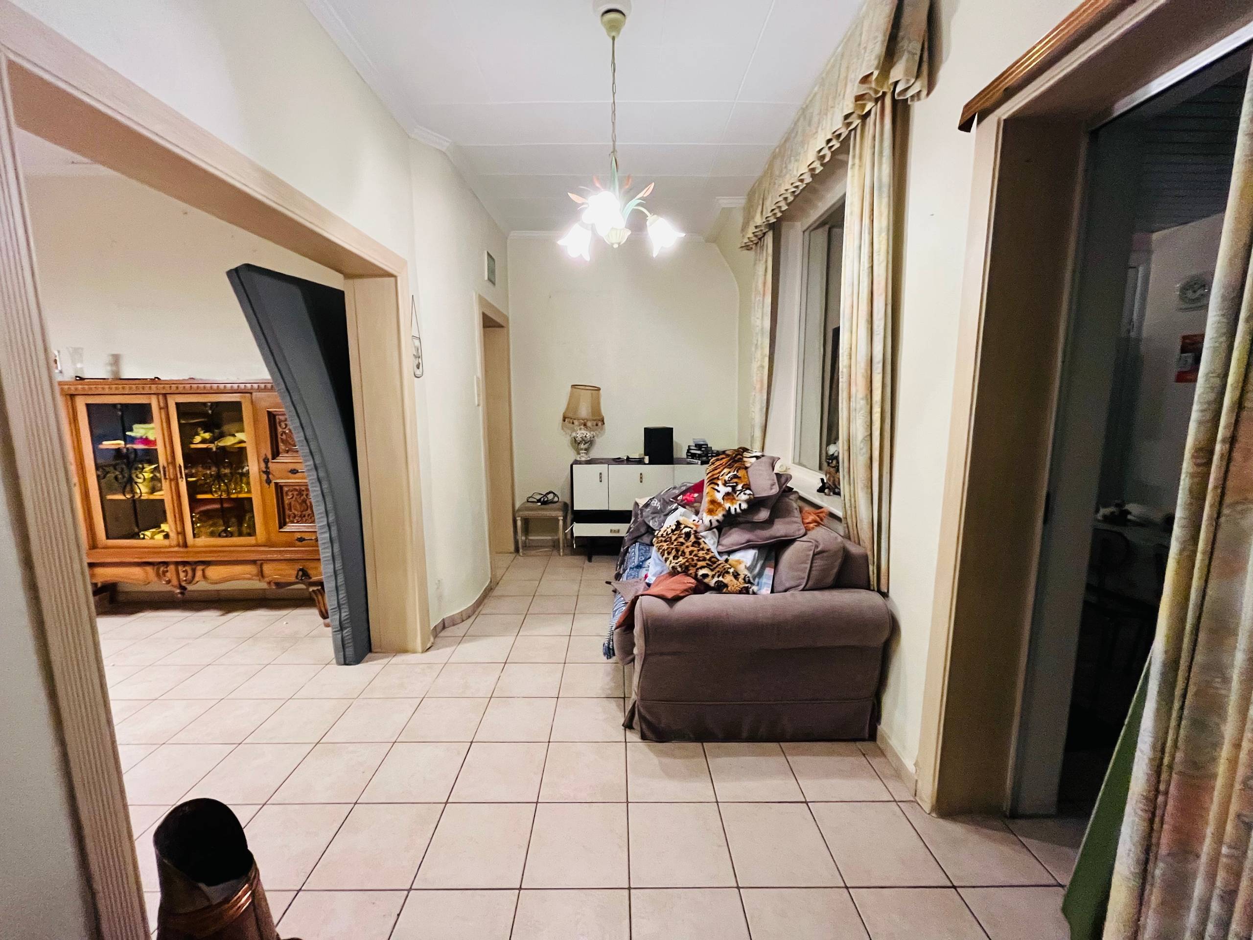 Roeselare - Rijwoning met tuin te koop - foto 5