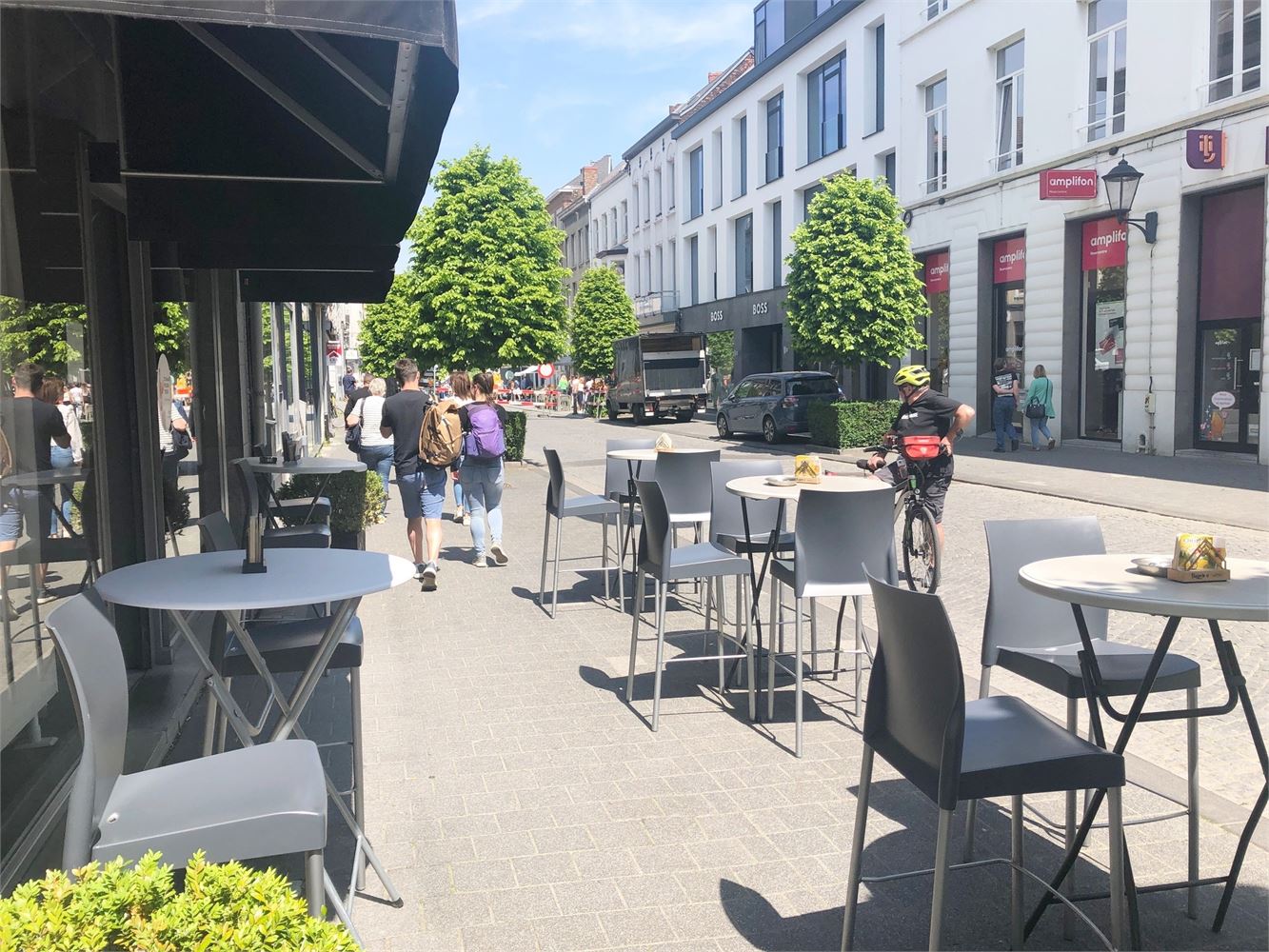 COMMERCIEEL PAND GRAAF VAN EGMONTSTRAAT - foto 3