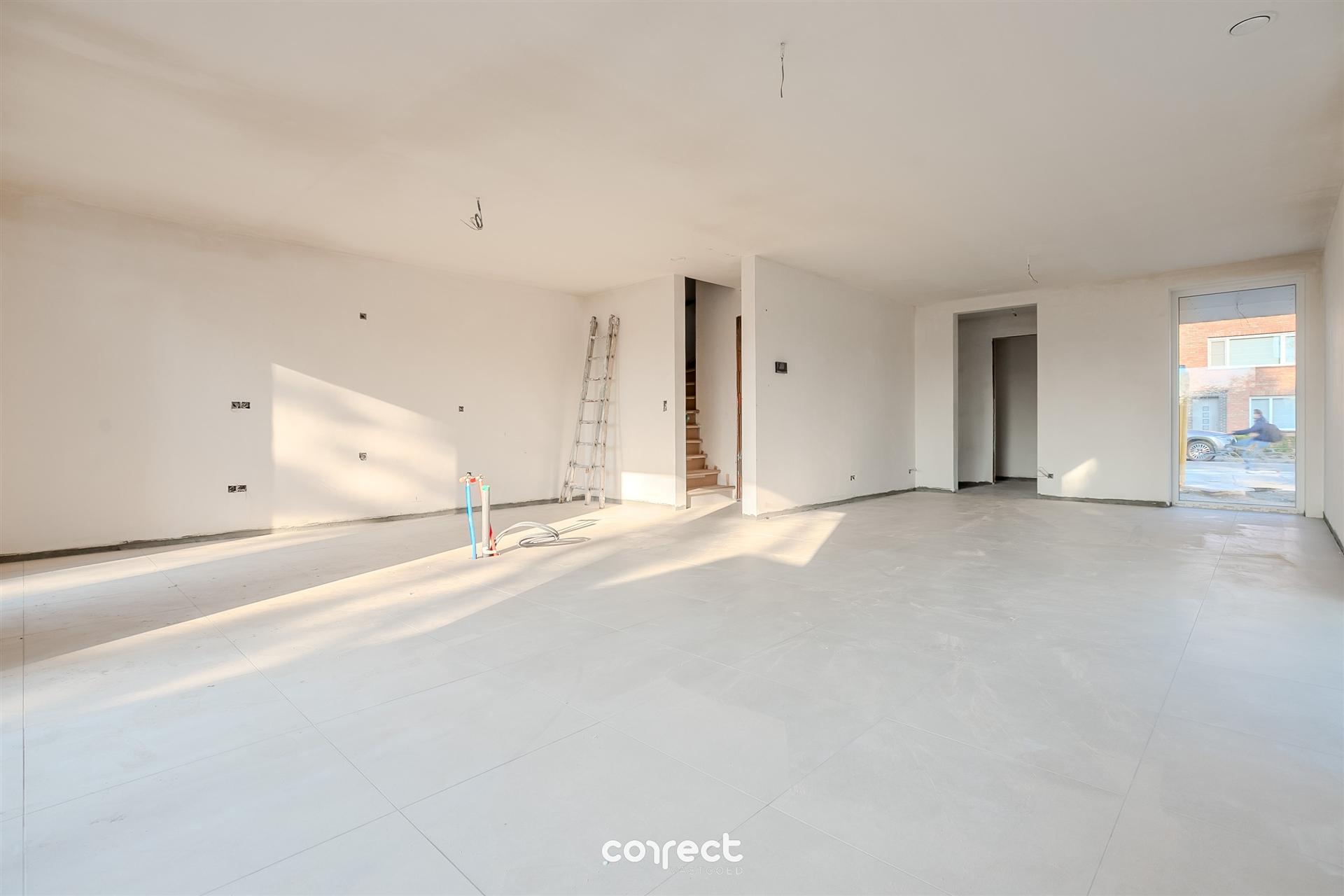 Moderne halfopen nieuwbouwwoning met een grote bew. opp. van 200 m². - foto 4