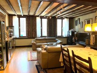 Gezinswoning met polyvalent gelijkvloers in hartje Ninove. Deze woning biedt het comfort voor een gezin dat centraal wilt wonen. Op de 1ste...