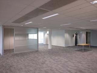 Modern offices for rent with lots of natural light. Restaurant available on site. Easily accessible by car and public transportation. Located at 2 minutes from the R0.<br /><br />Archives available: €60/m²/year<br />Parking OUT: €495/space/year<br />Parking IN: €975/space/year<br />Parking ratio: 1/36m²