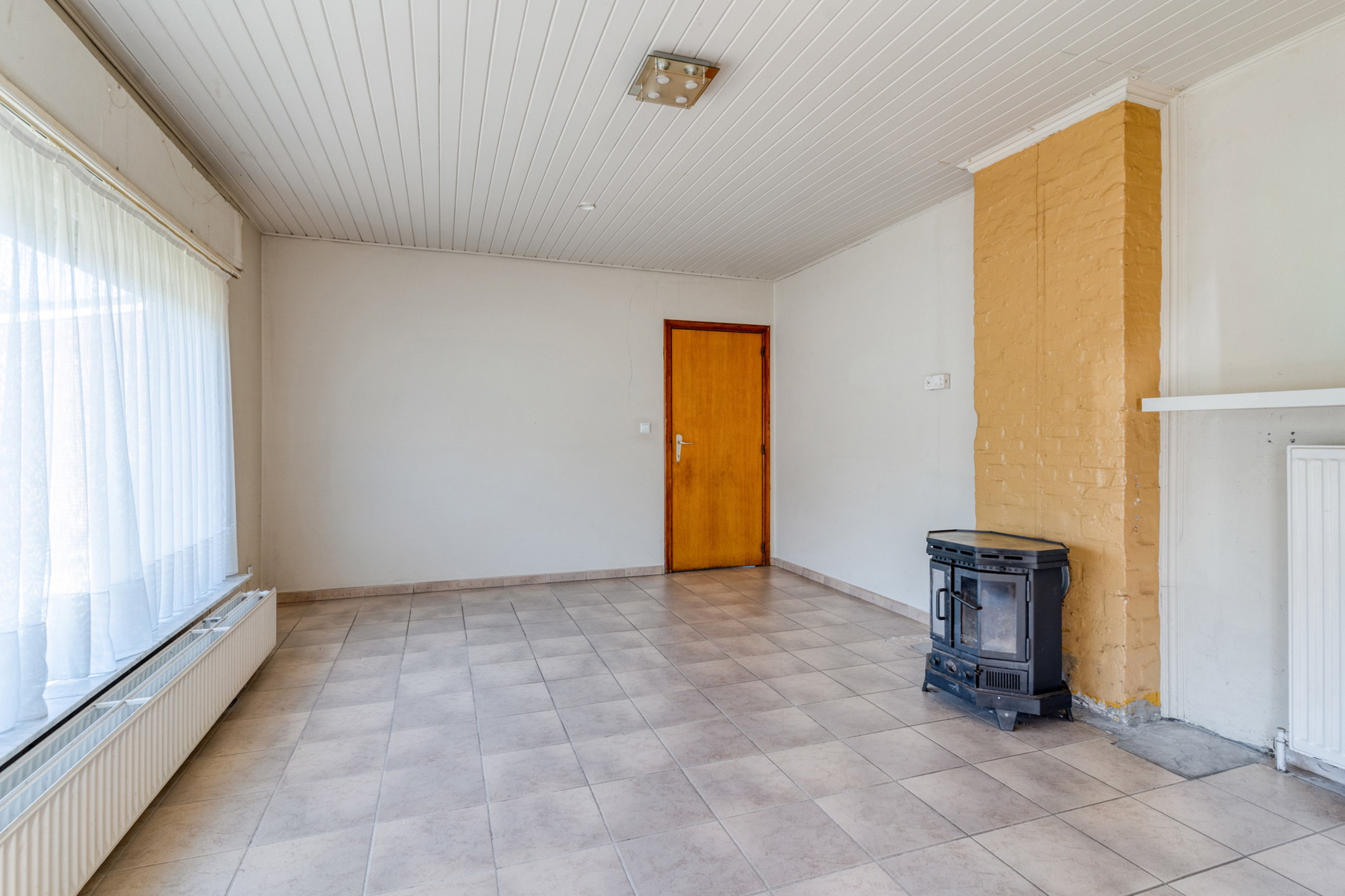Te renoveren woning dicht bij het centrum van Dessel. - foto 5